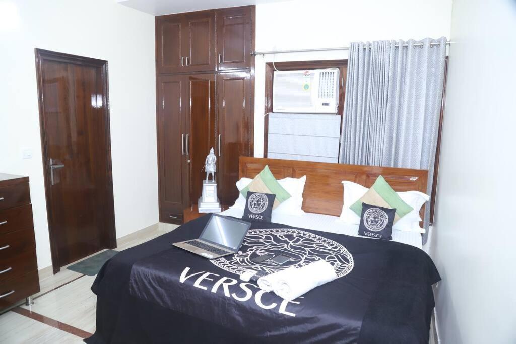 ניו דלהי Divine India Service Apartment 3Bhk,B57 Sarita Vihar,Apollo מראה חיצוני תמונה
