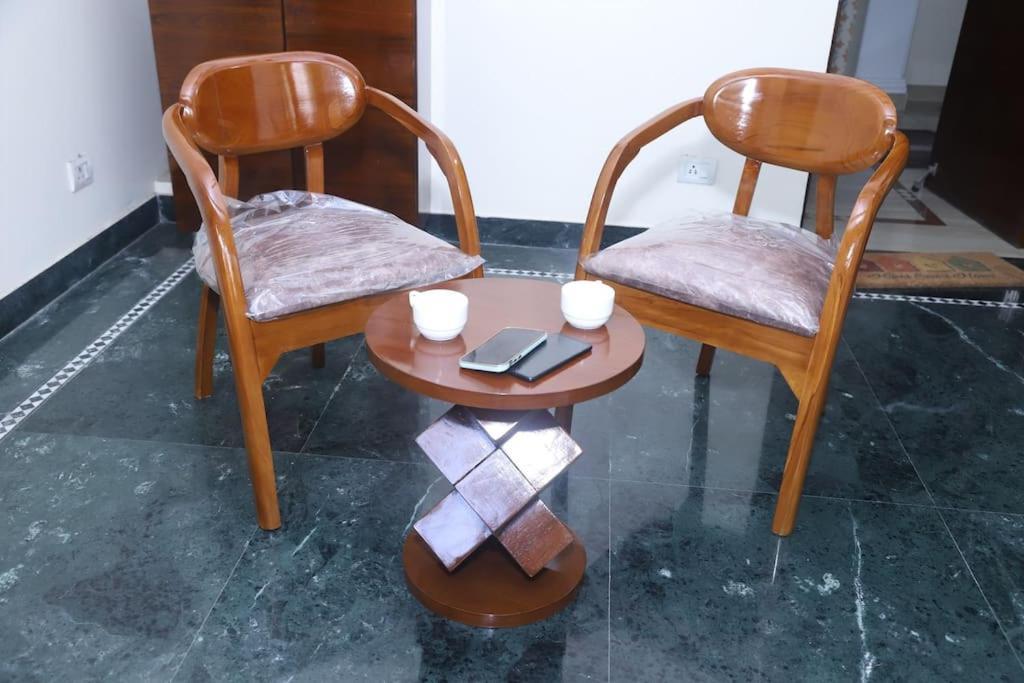 ניו דלהי Divine India Service Apartment 3Bhk,B57 Sarita Vihar,Apollo מראה חיצוני תמונה