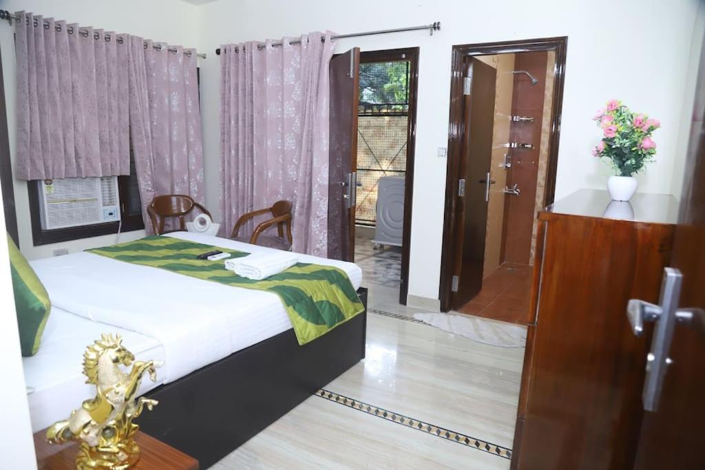 ניו דלהי Divine India Service Apartment 3Bhk,B57 Sarita Vihar,Apollo מראה חיצוני תמונה