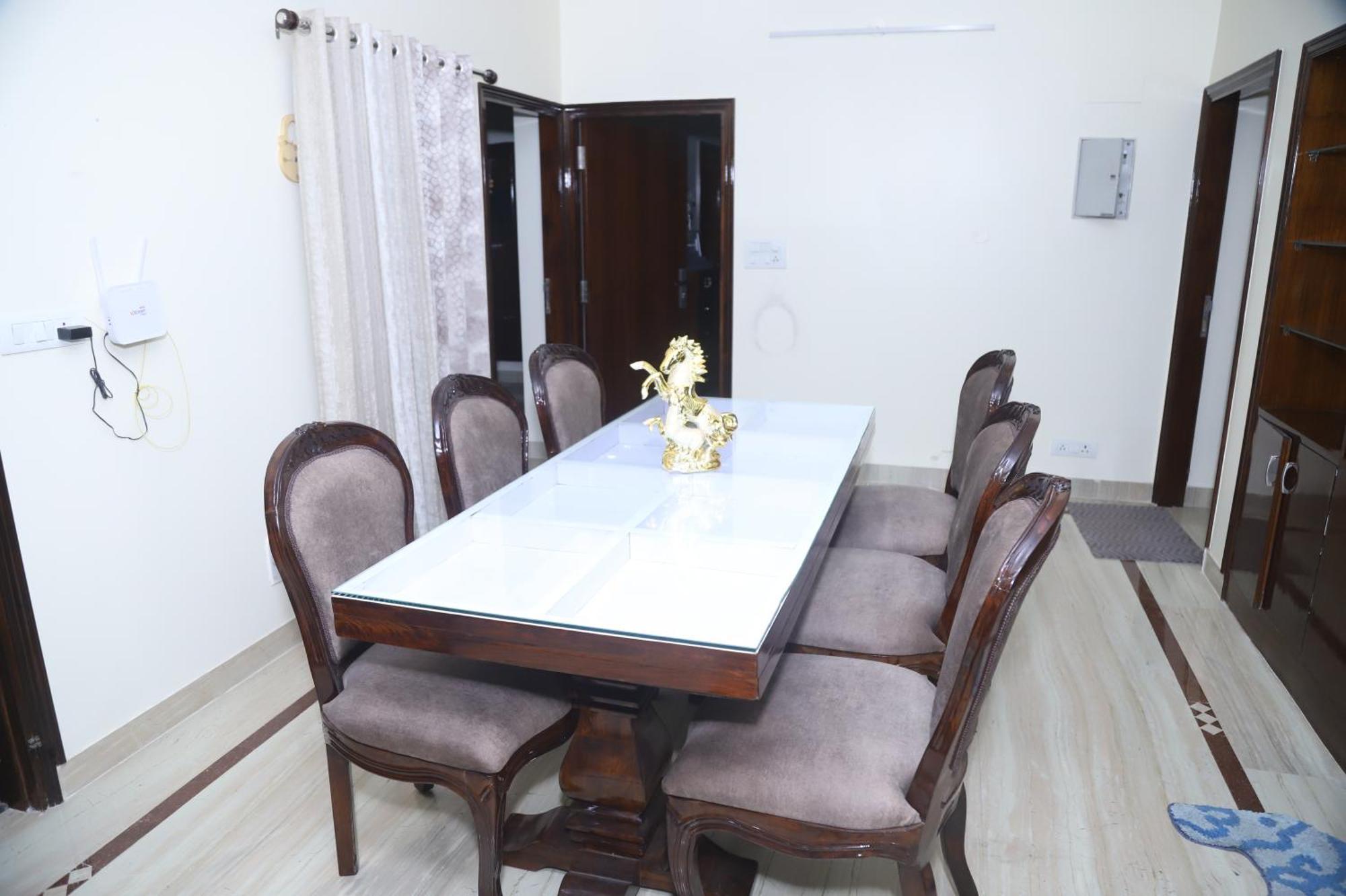ניו דלהי Divine India Service Apartment 3Bhk,B57 Sarita Vihar,Apollo מראה חיצוני תמונה
