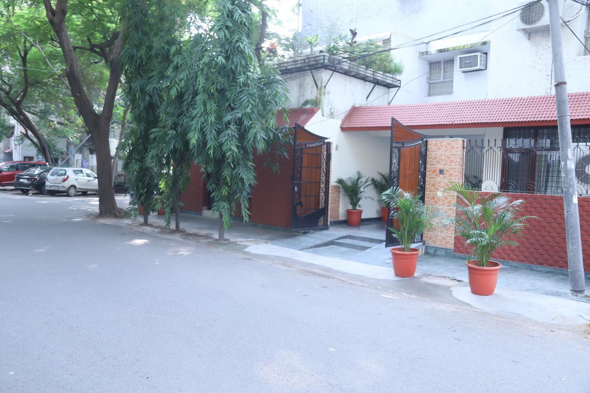 ניו דלהי Divine India Service Apartment 3Bhk,B57 Sarita Vihar,Apollo מראה חיצוני תמונה
