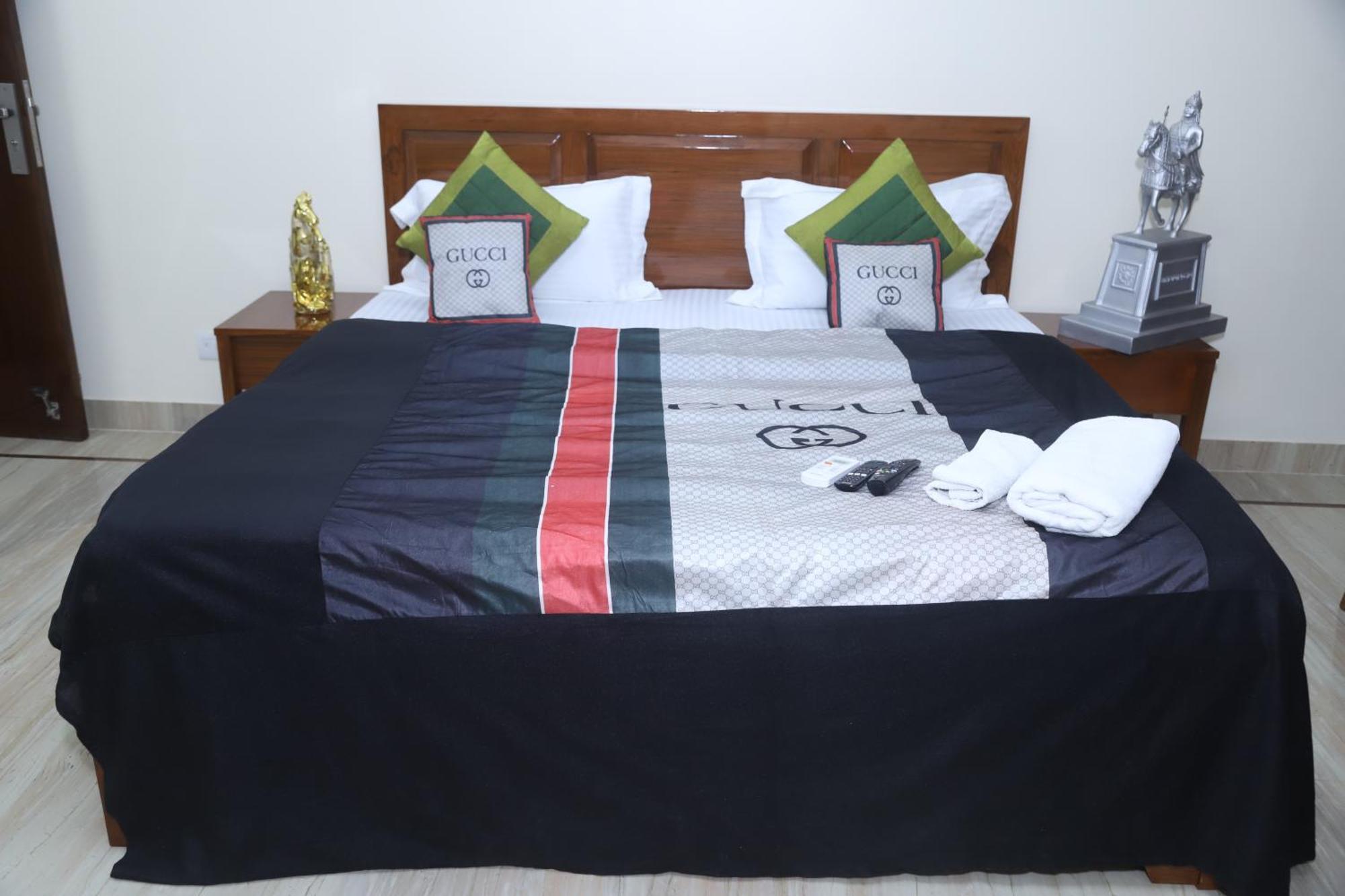 ניו דלהי Divine India Service Apartment 3Bhk,B57 Sarita Vihar,Apollo מראה חיצוני תמונה